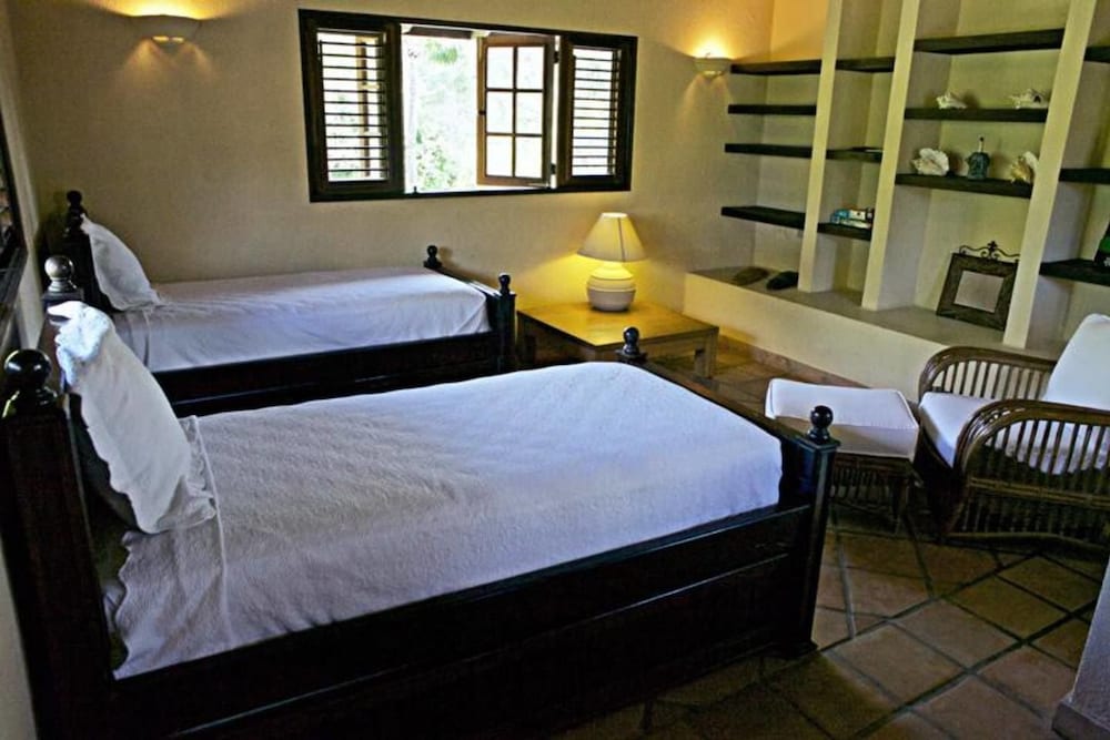 Villa Las Palmas Caribbean Family Vacation Rental view 2