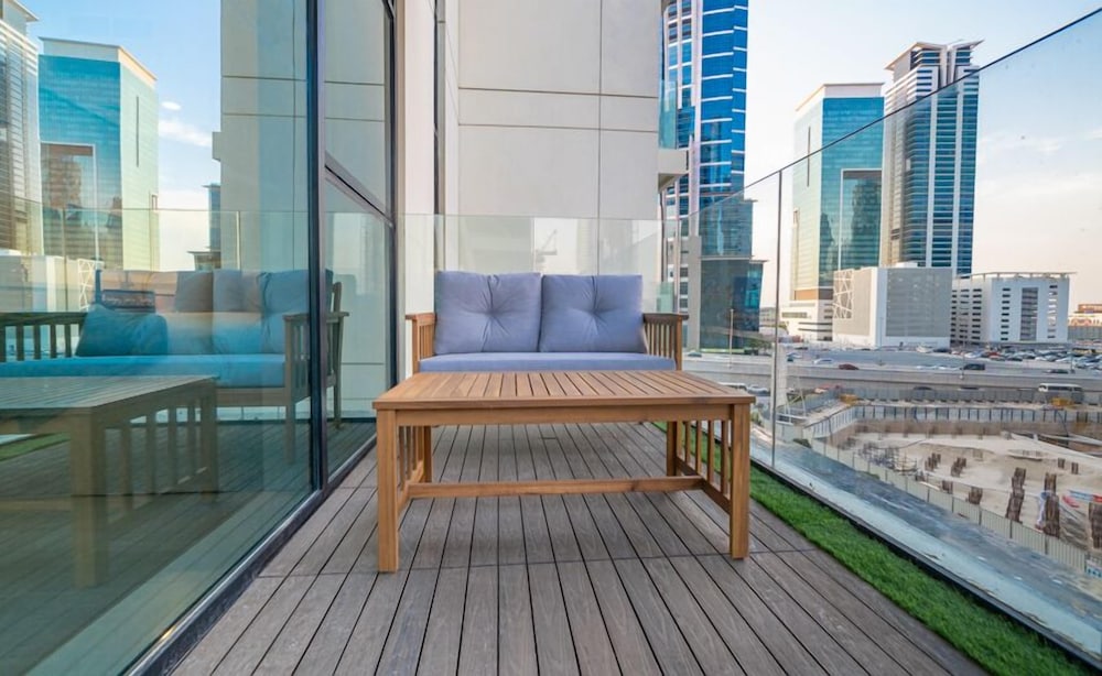 Charm Studio – Fully Furnished with Style