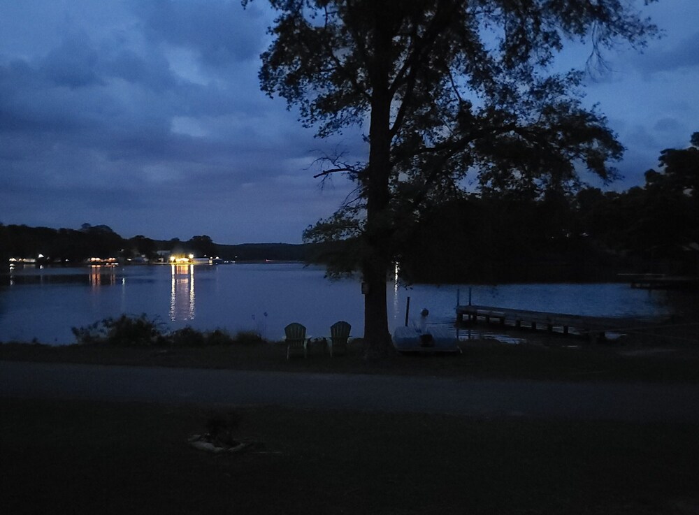 Lakeside Retreat On Neely Henry Lake 1 Bedroom Villa by RedAwning - Property Image 9