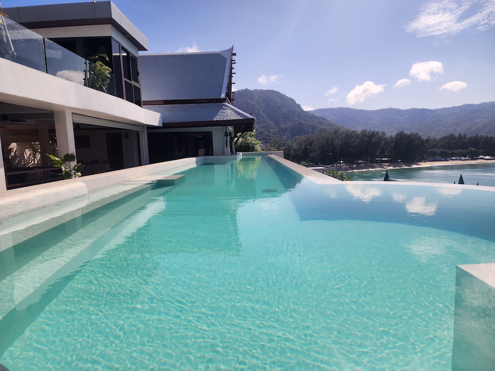 Luxury Seaview 6 Bedrooms With Infinity Pool Villa, Private Gym, Superfast Wifi