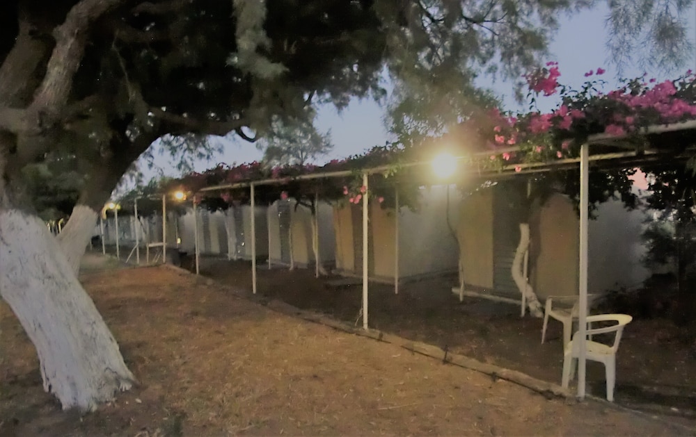 Santorini Camping & Hostel