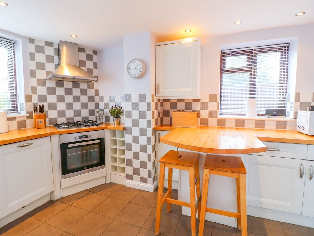 Chesterfield Vacations - Netherfield Cottage - Property Image 11