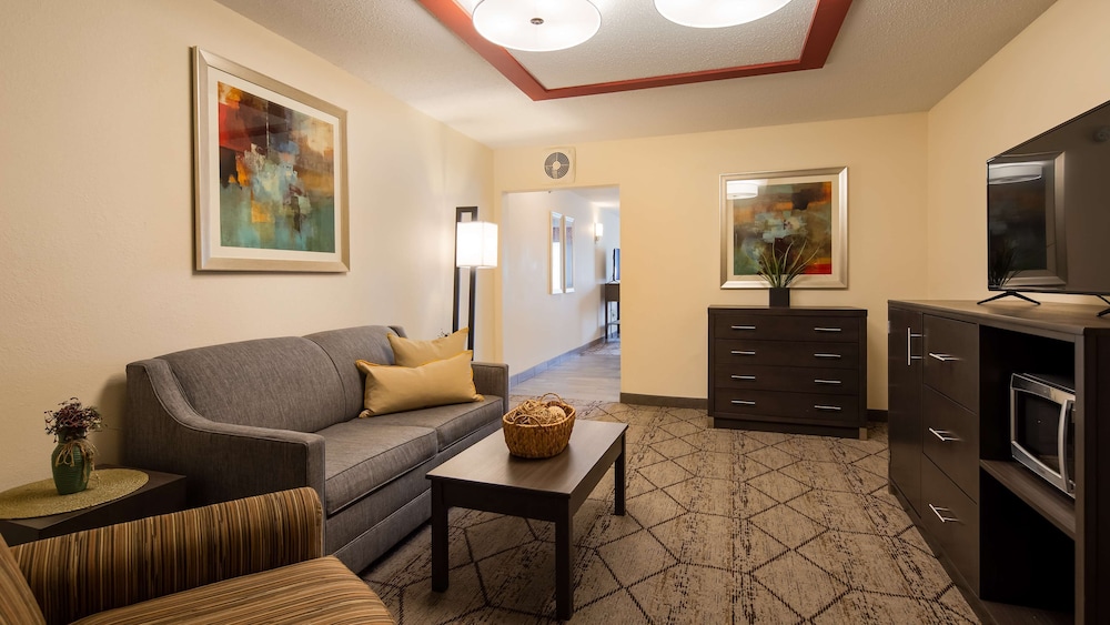 Best Western Nittany Inn Milroy - Property Image 22