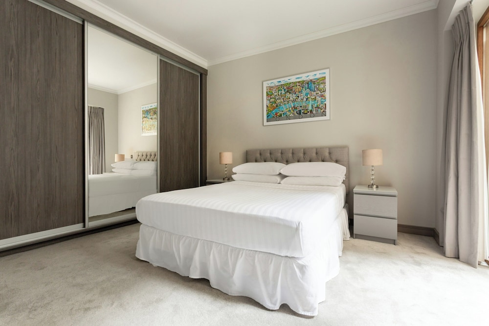 Red Lion Square by Onefinestay