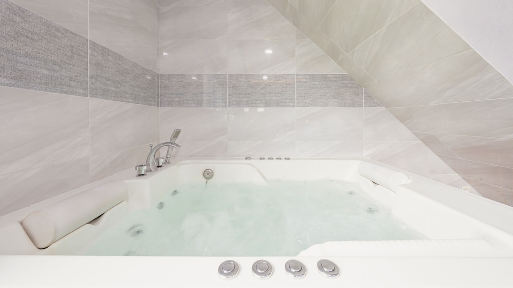 Gapyeong The Hue Spa Pension