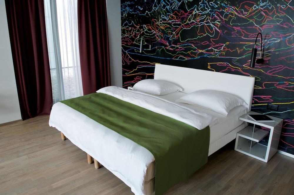 Lucerne Vacations - Radisson Blu Hotel, Lucerne - Property Image 9