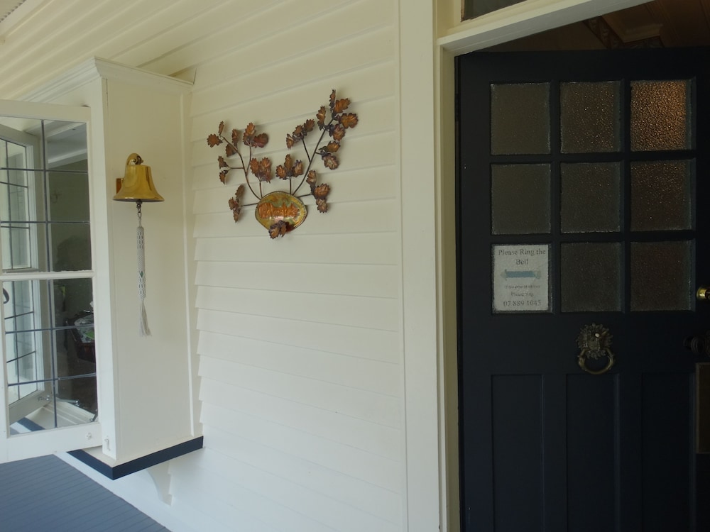 Oak Lane Lodge