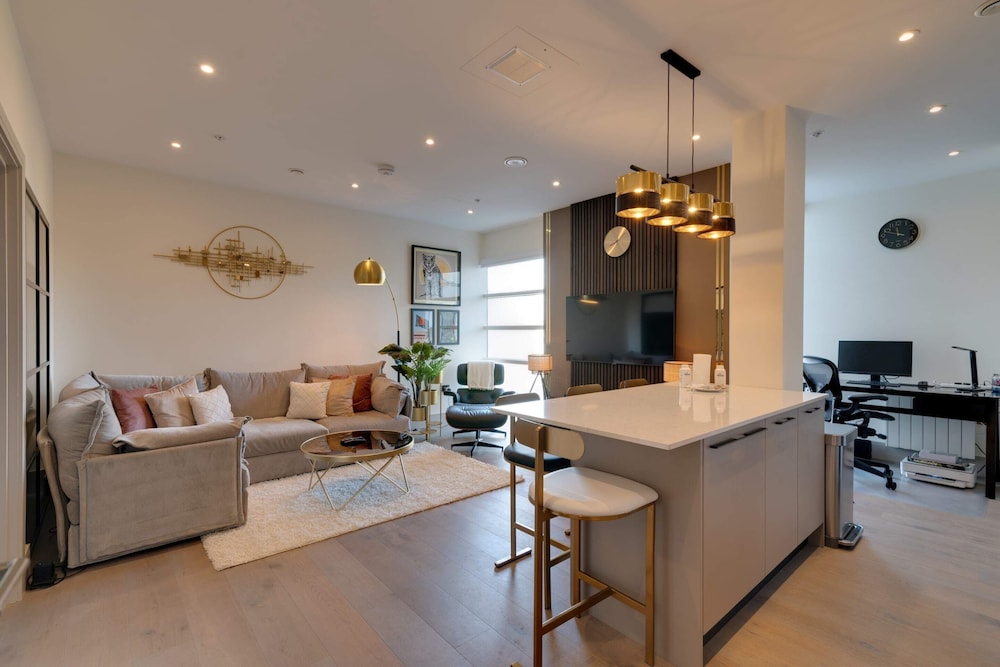 Luxury Designer Apartment