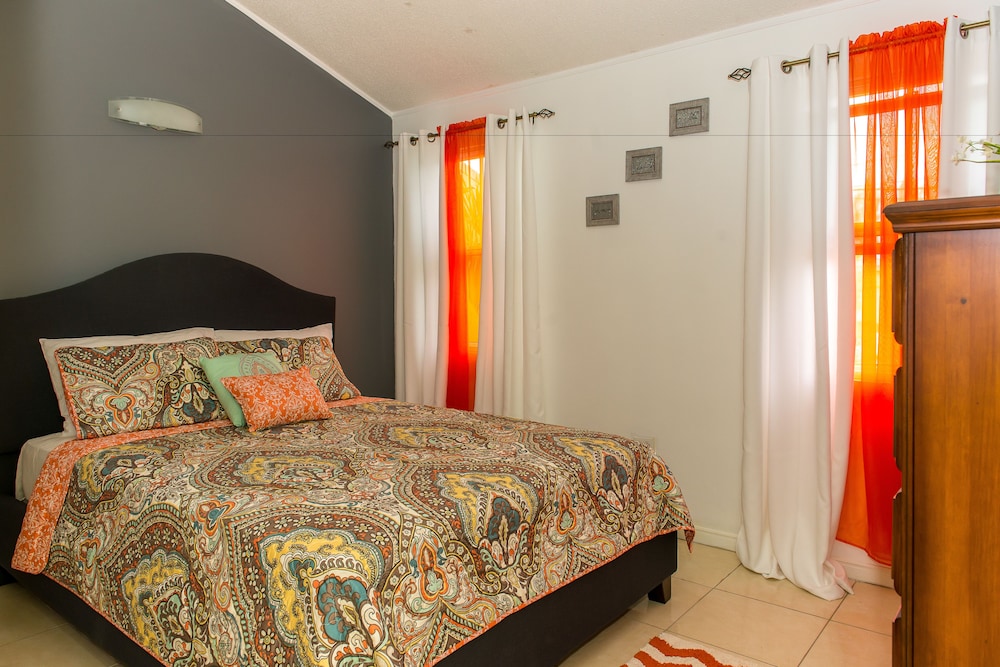 The Beach House II Bedroom with