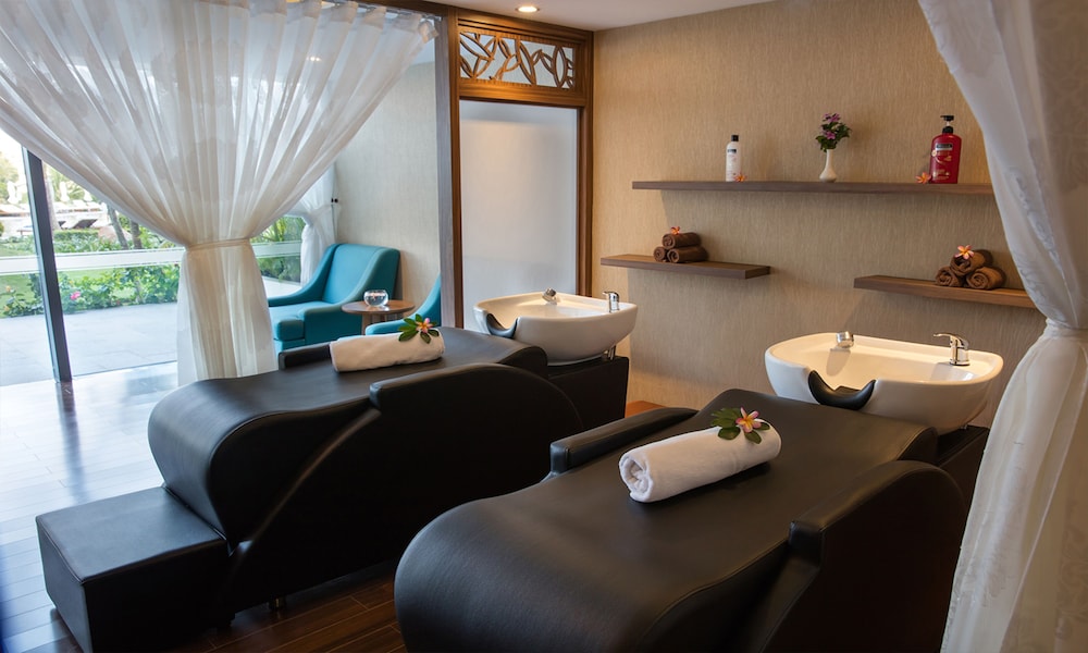 Cam Ranh Riviera Beach Resort & Spa