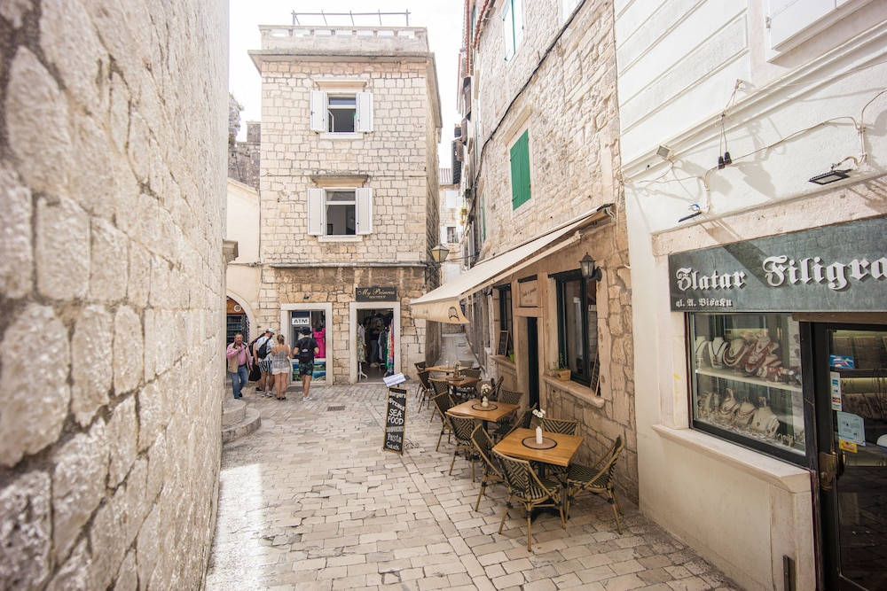 Stone house Lino Trogir view 5