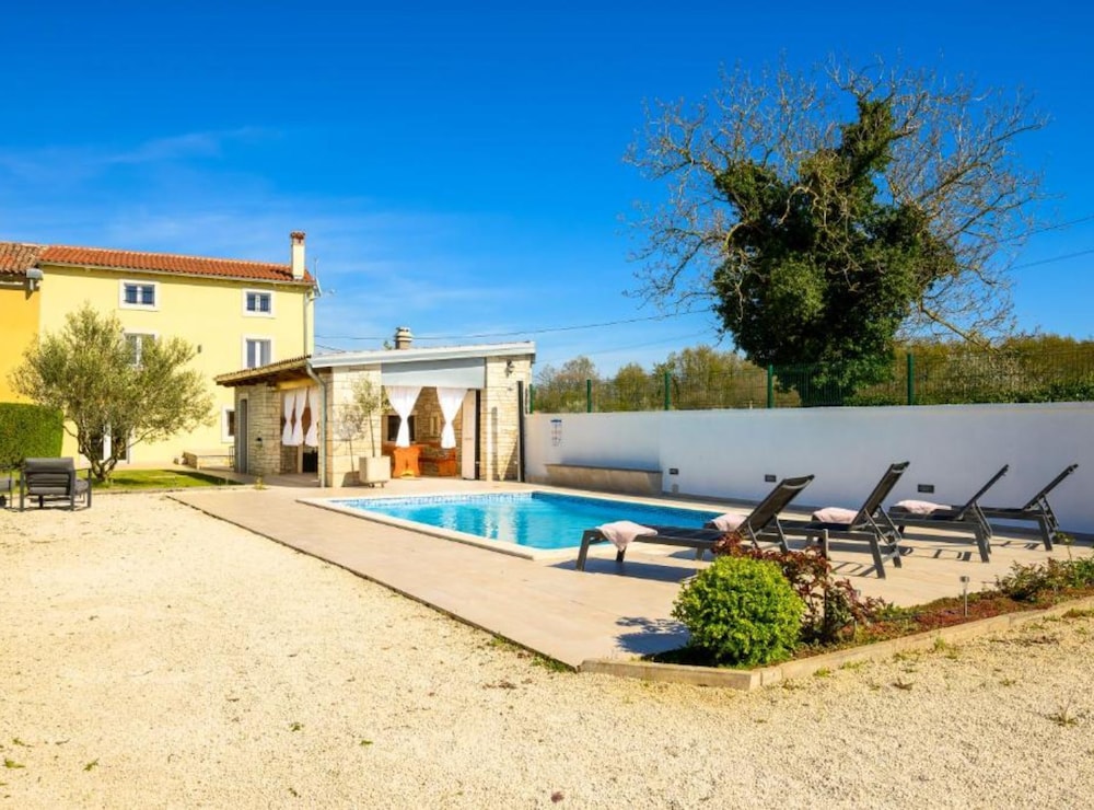 Villa Prestige Azinetti With Pool
