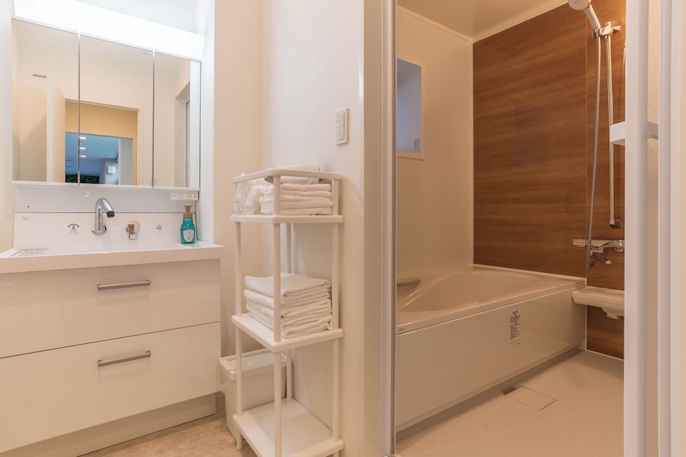 Bijou Suites AI PREMIUM