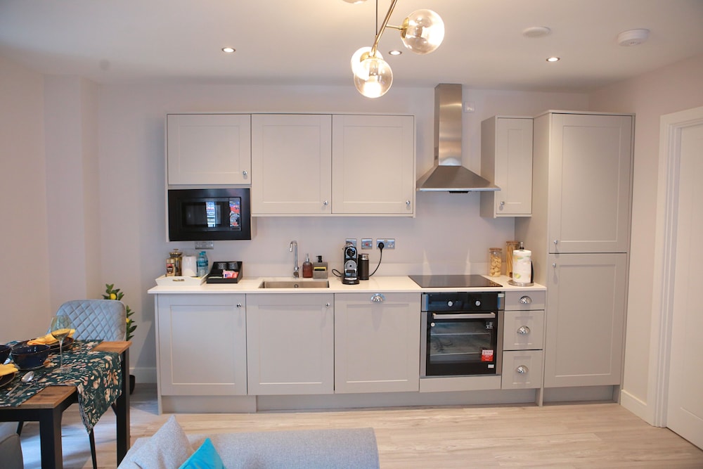 Leicester Centre - 1 Bedroom - 1 Bathroom - Wifi view 2