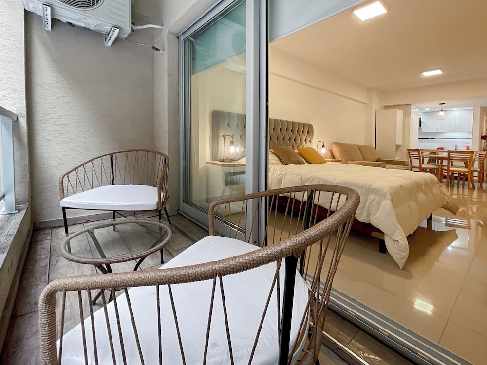 Ayres Suites Moreno
