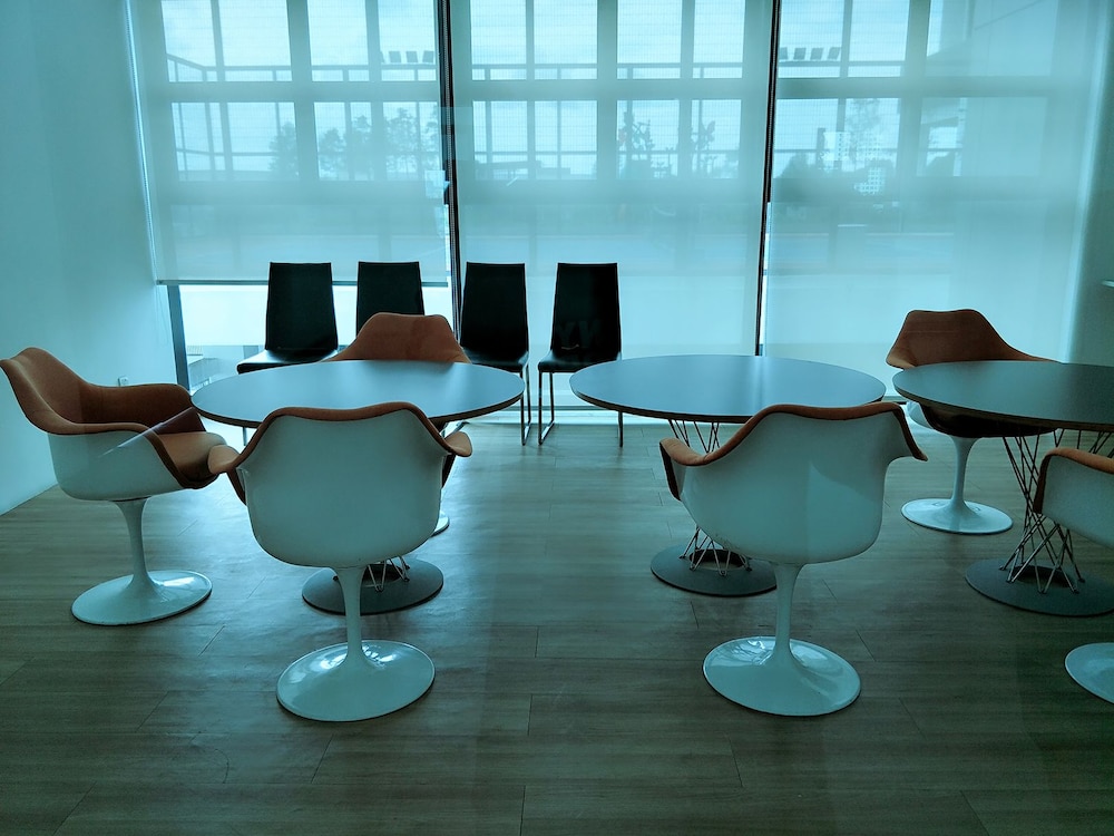meeting & event spaces
