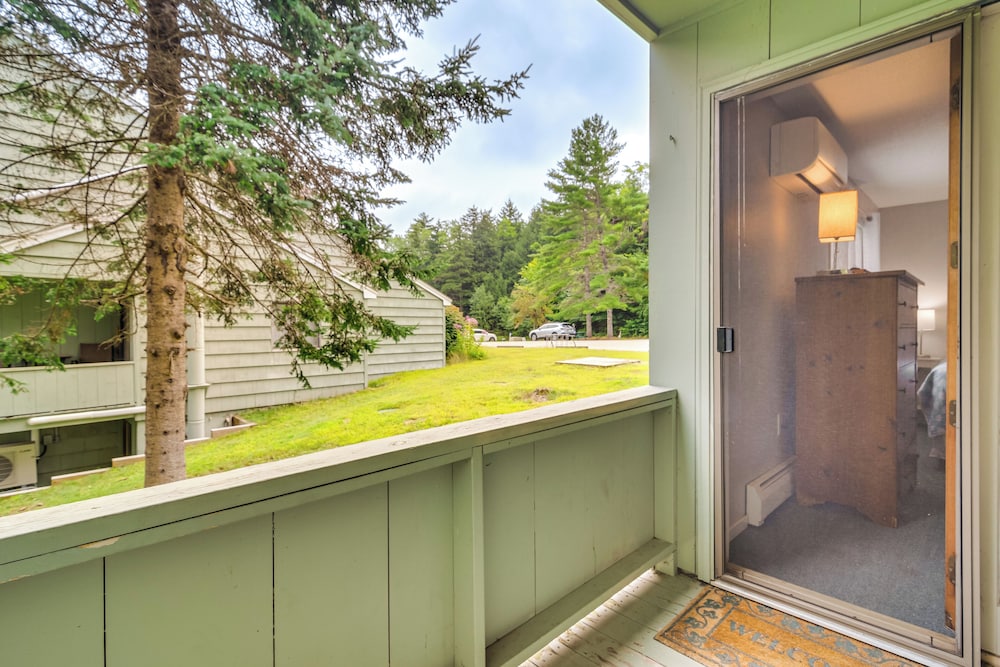 Resort Condo w/ Loft: 1 Mi to Attitash Mountain! view 5