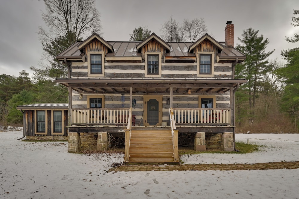 Cabin Vacation Rental ~ 8 Mi to Penn State! view 2