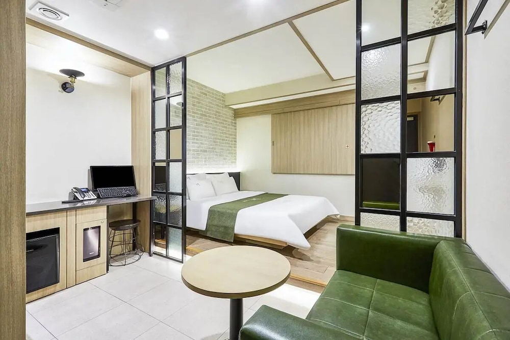 hotel room