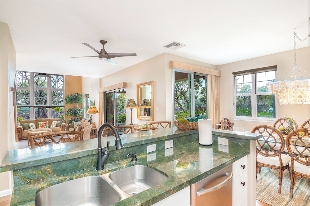 Hilton Pool Pass Lux Retreat 3BR