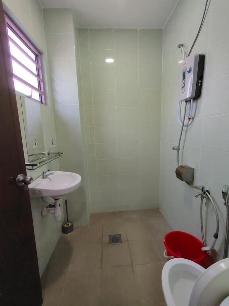 MUTIARA HEIGHT HOMESTAY photo 2