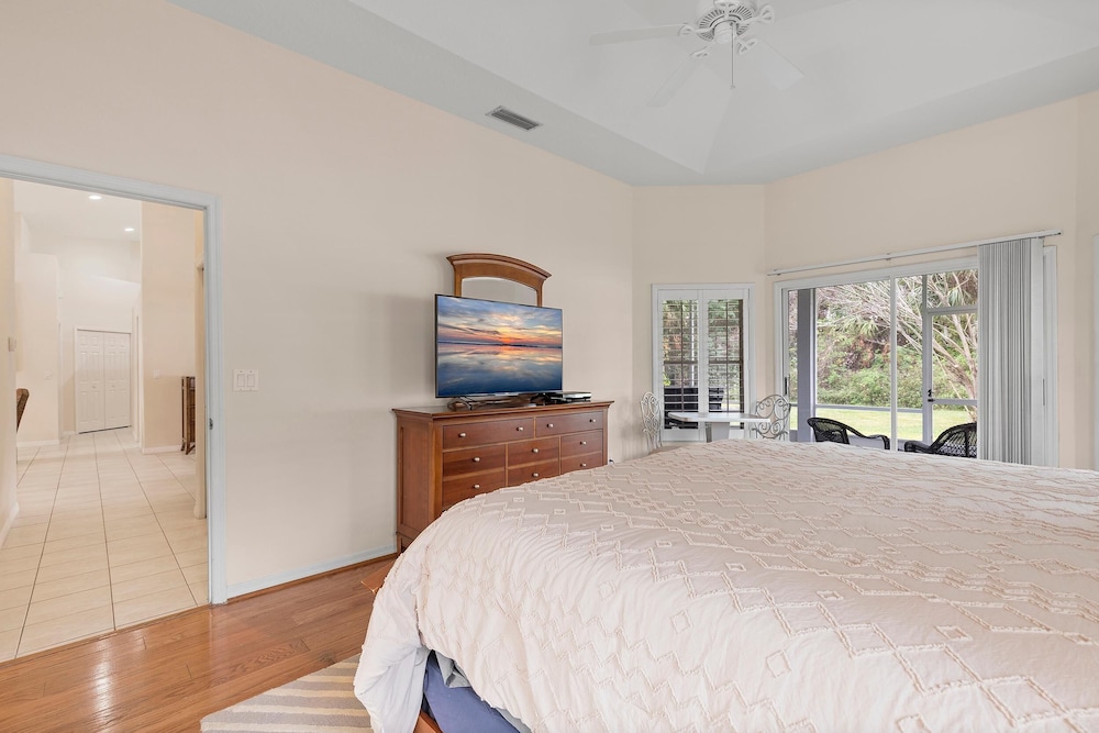 Sunrise Oaks