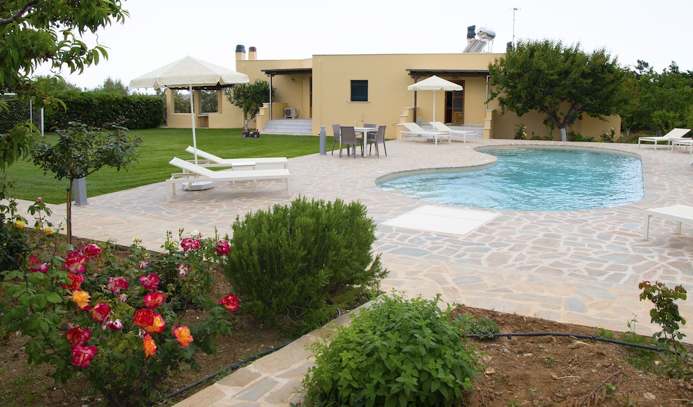 Naxos Cottage