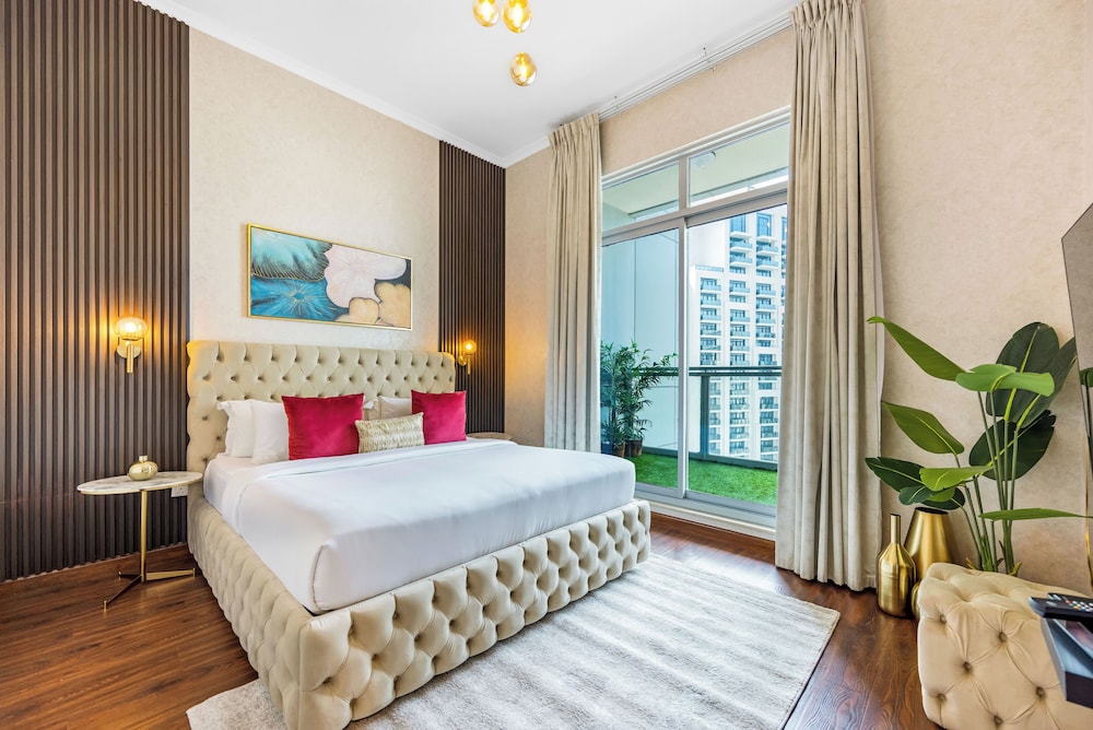 Durrani Homes - Alluring 5BR Penthouse with Burj Khalifa and Fountain View