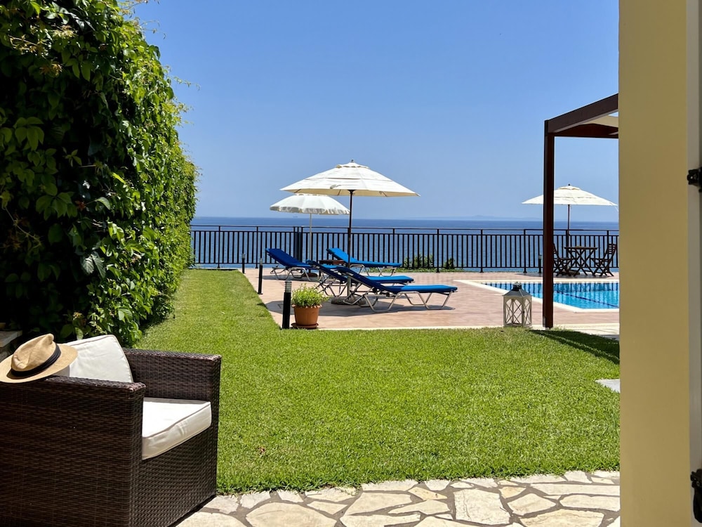 Photo 24