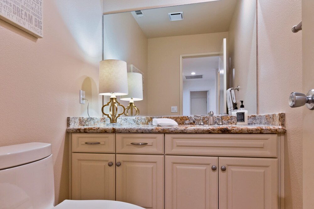 Casa Del Rio Luxe 3BR w Pool Spa Lake Views