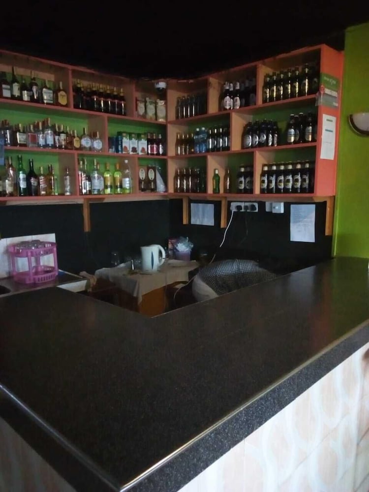 Batian Guest Hotel