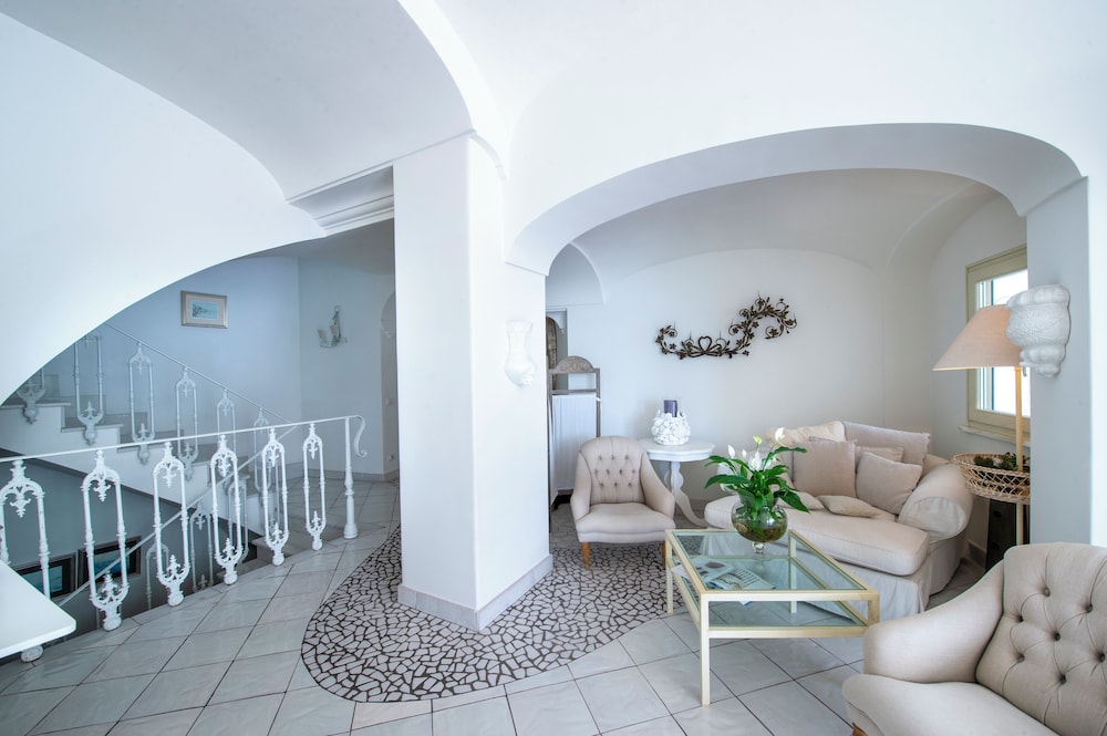 Villa In Positano With Luxury Spa & Amazing View