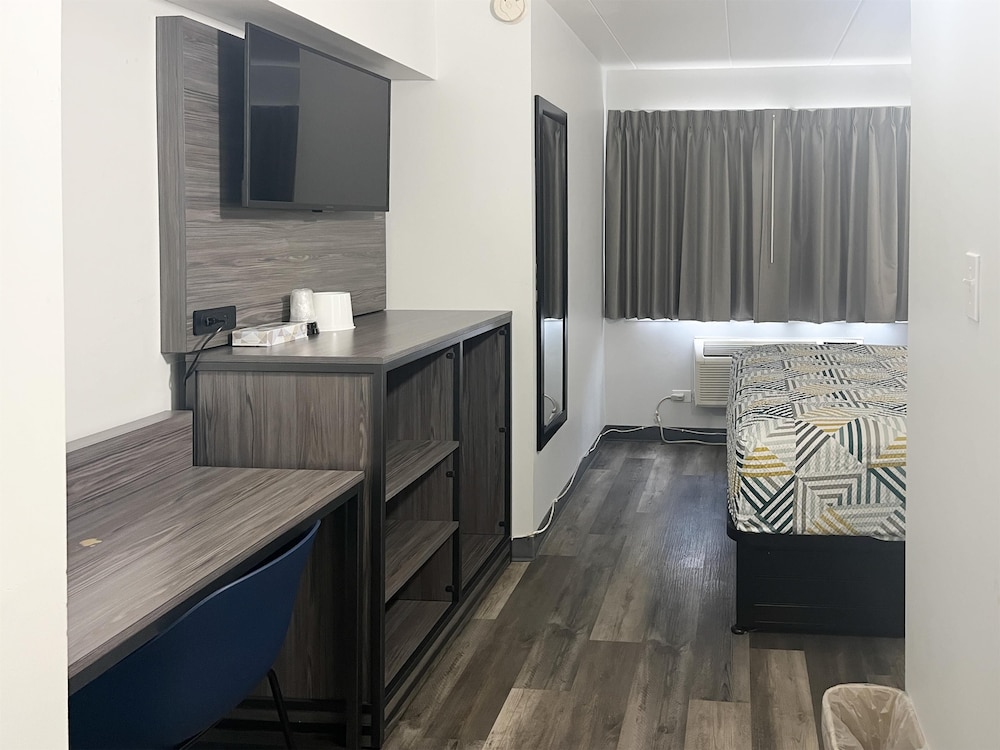 Motel 6 - Chicago, IL