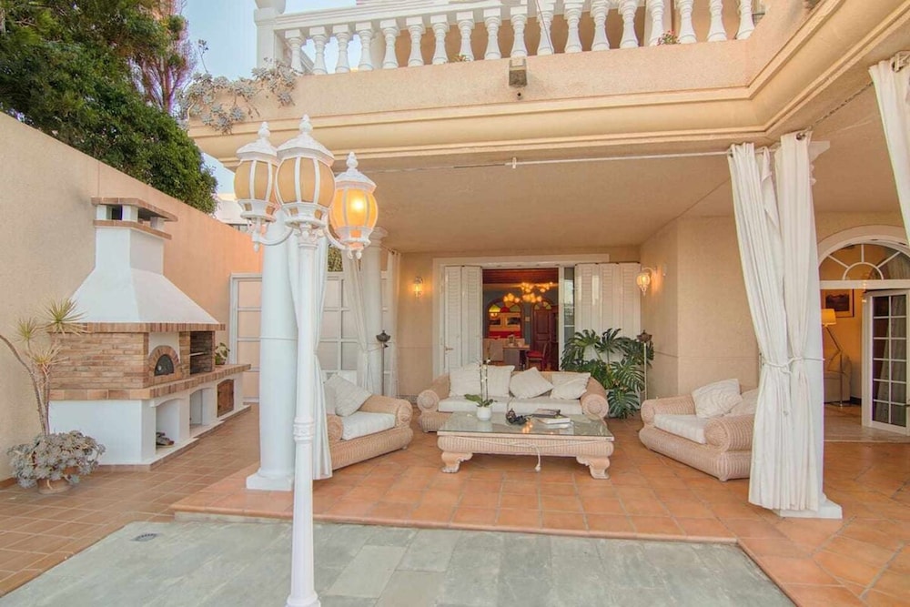 Bayside Concha House Beachfront Oasis With Heated Pool