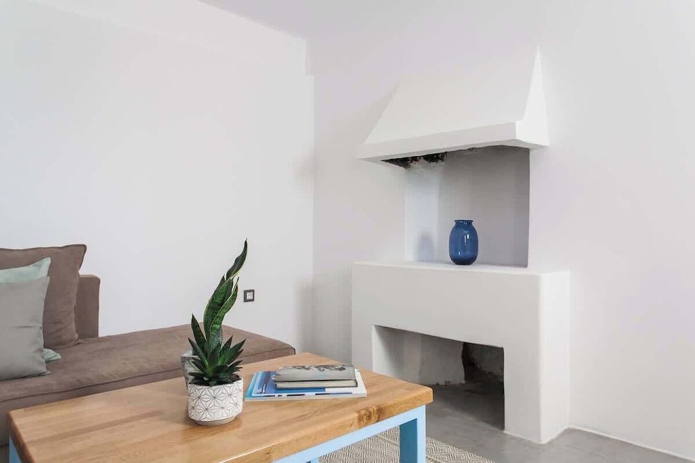 Athens Residence - Cozy Gem Near Acropolis