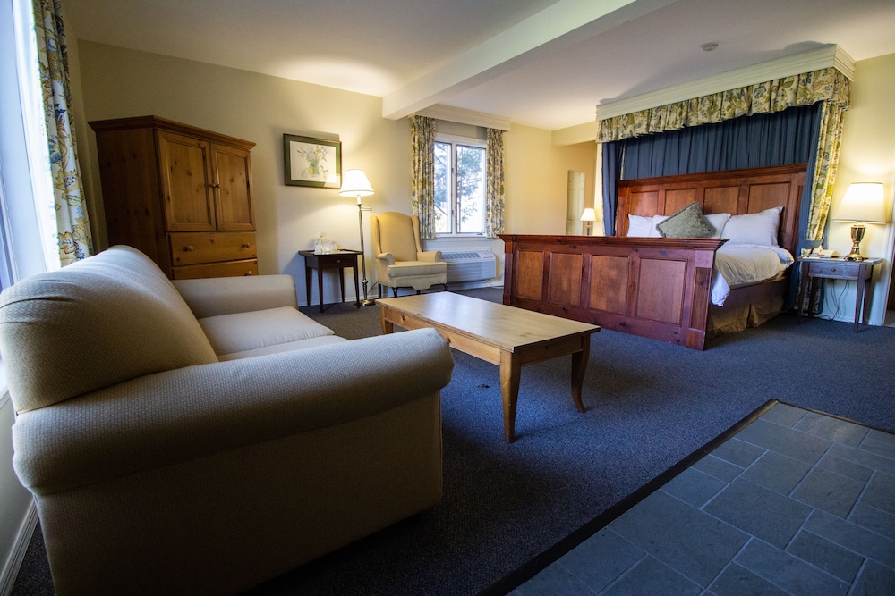 Delamater Inn