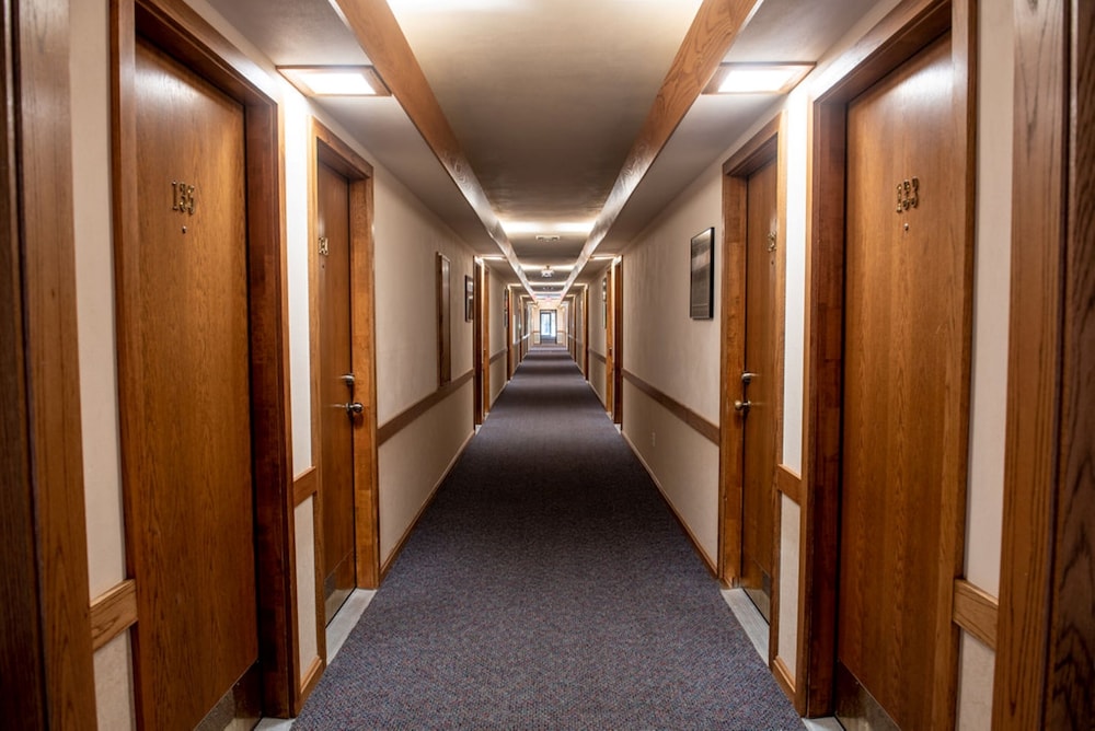 Spring Valley Inn