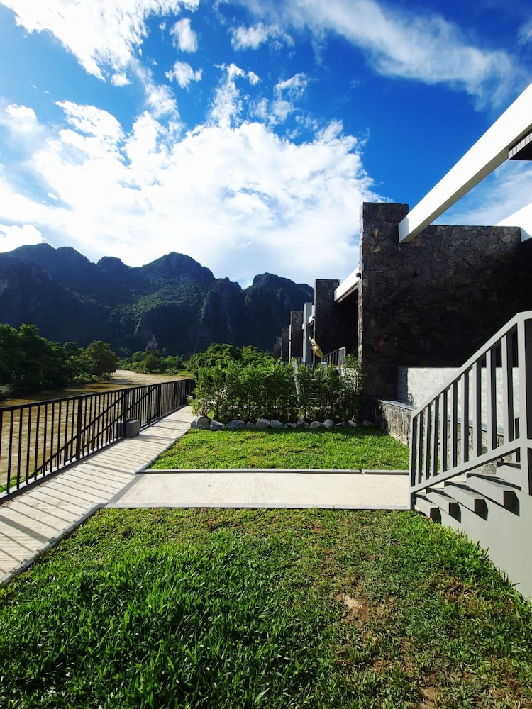 Song View Pool Villa