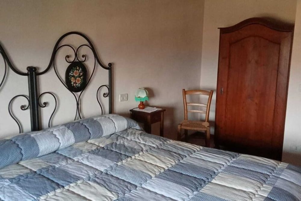 Holiday Home in Montone With Pool view 4