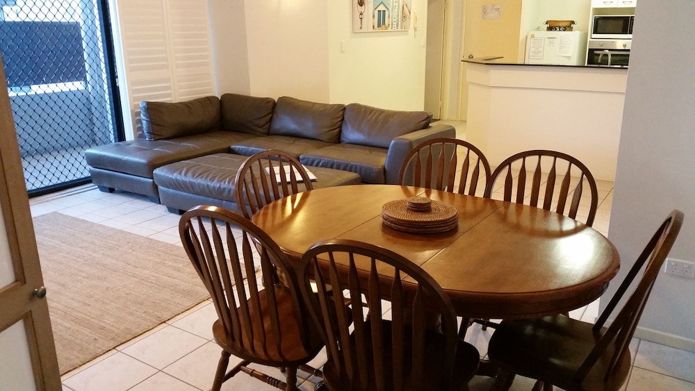 King's Row Holiday Apartments
