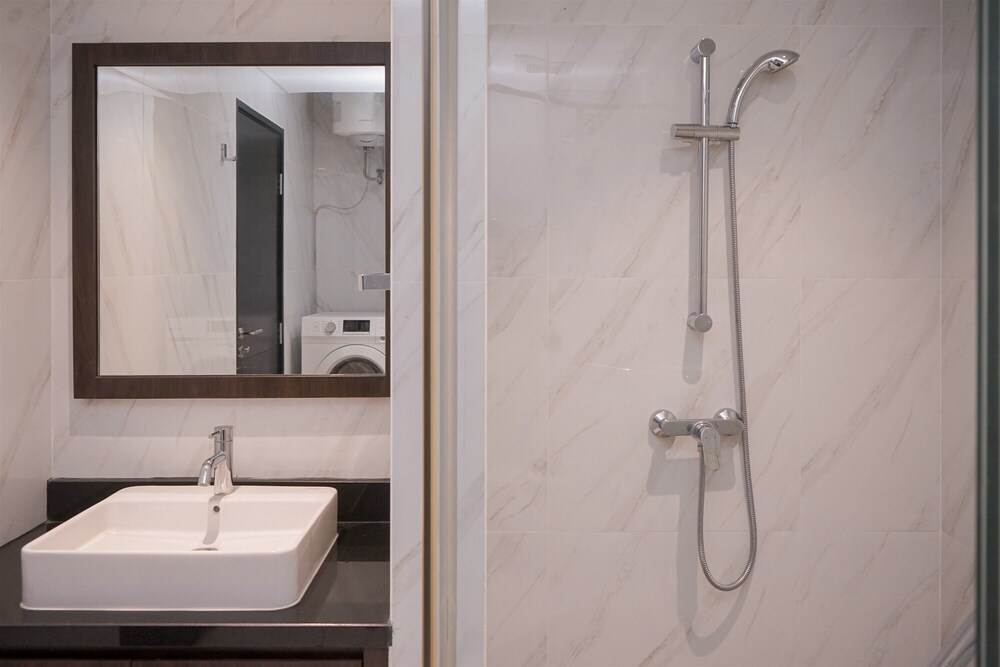 Comfy And Minimalist 1Br Apartment Branz Bsd City