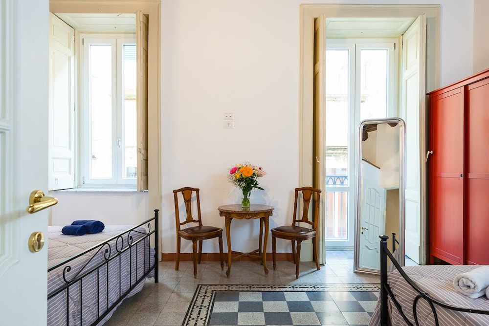 Don Pedro Rooms Vicerè di Toledo in the city center