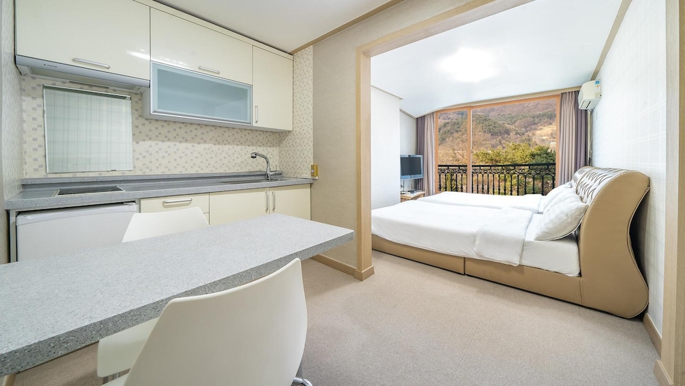 hotel room
