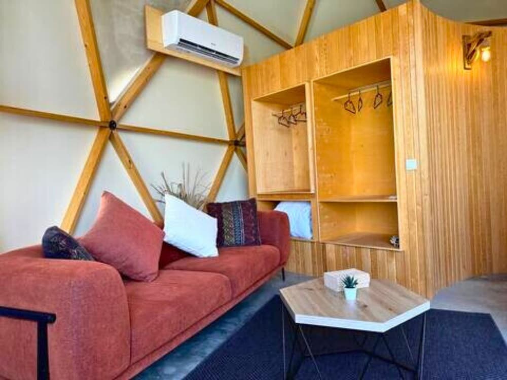 In Out Resort Glamping