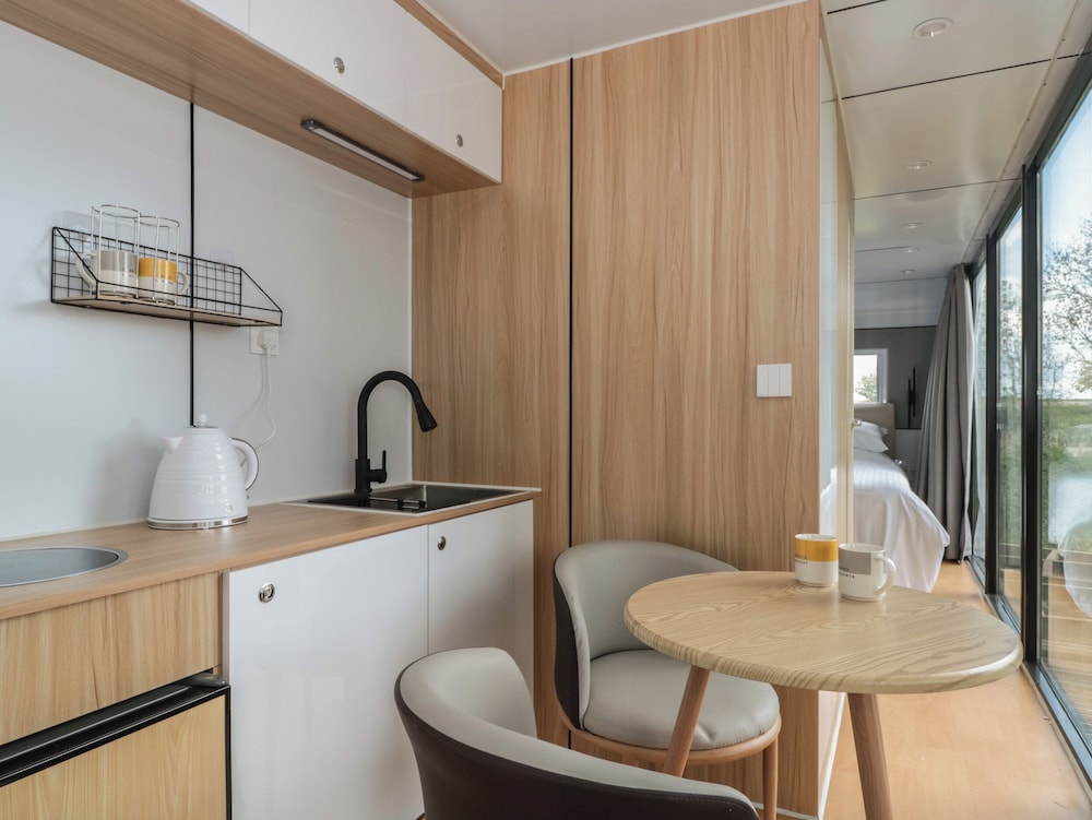 Buckland House Pod