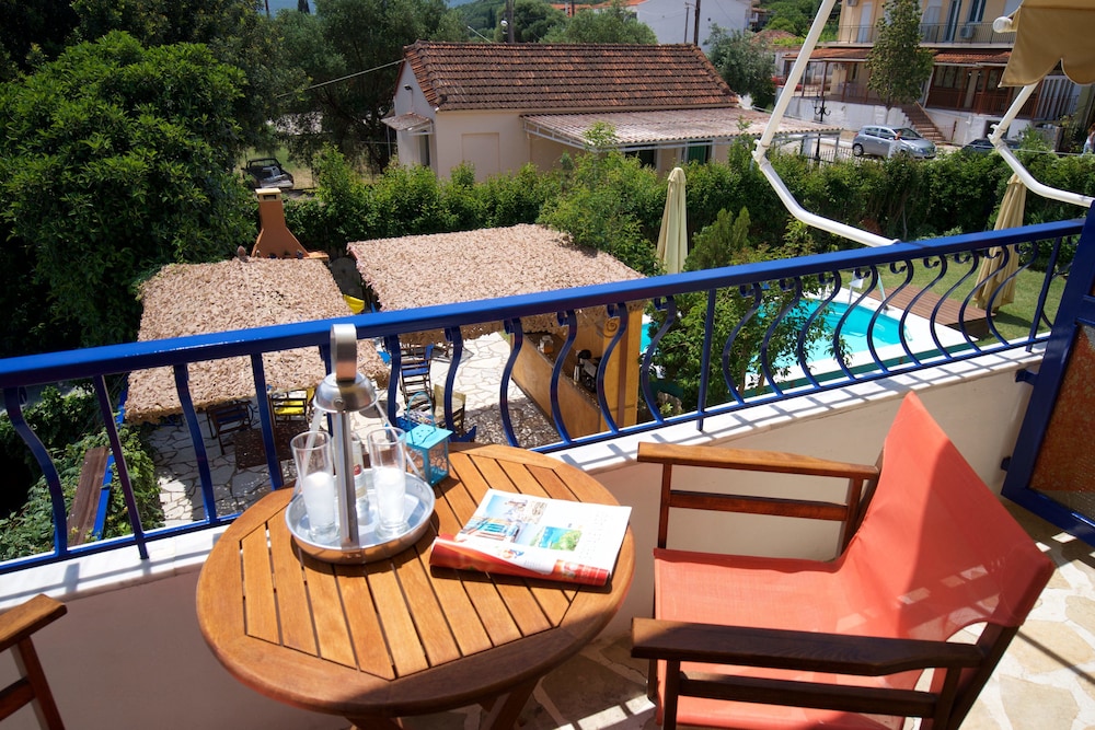 Kalypso Studios & Apartments
