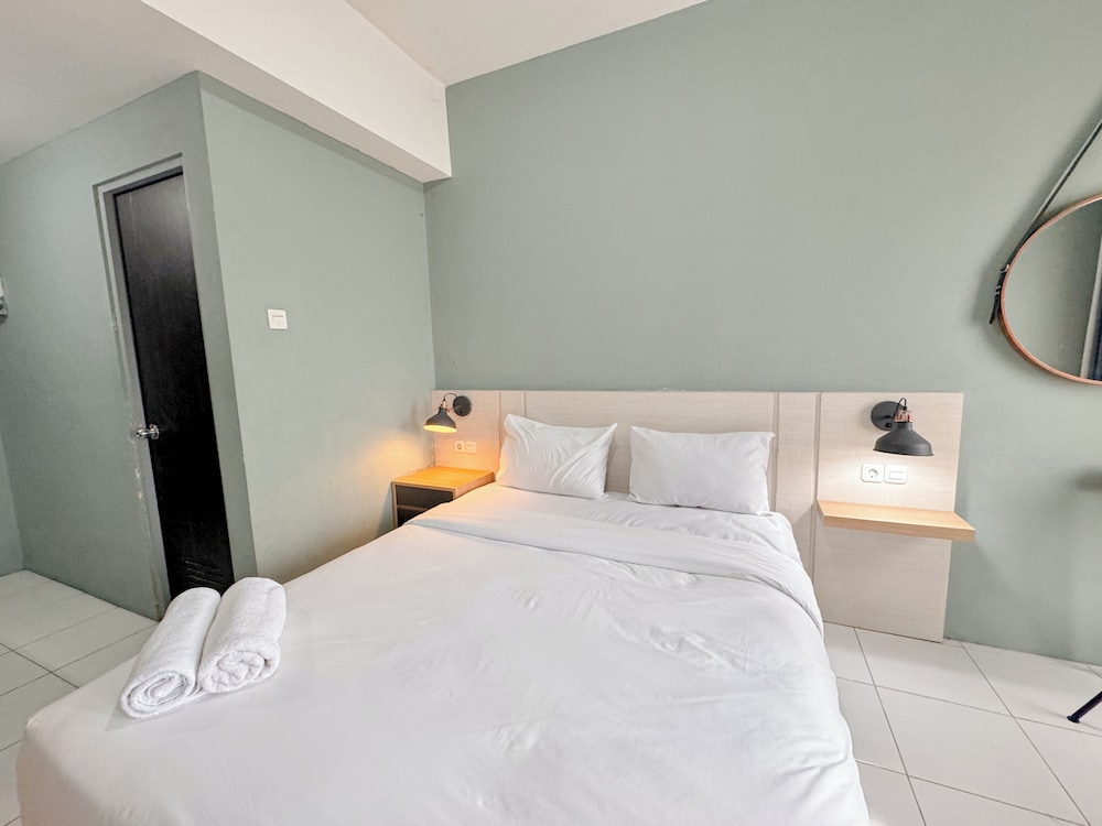 Comfortable Living Studio At Tamansari Prospero Apartment