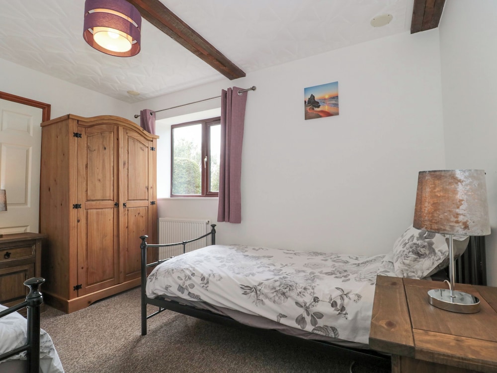 Mistletoe Cottage