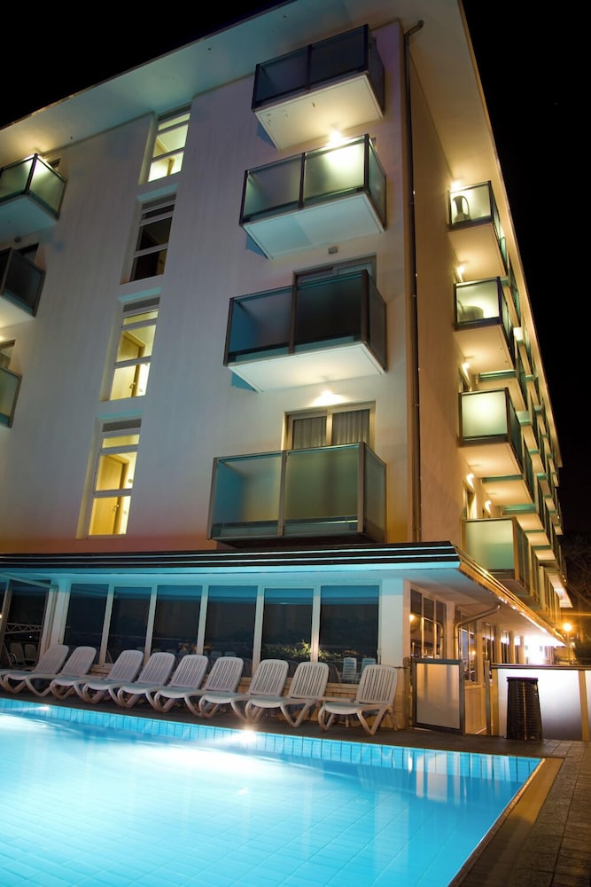 Katja Hotel