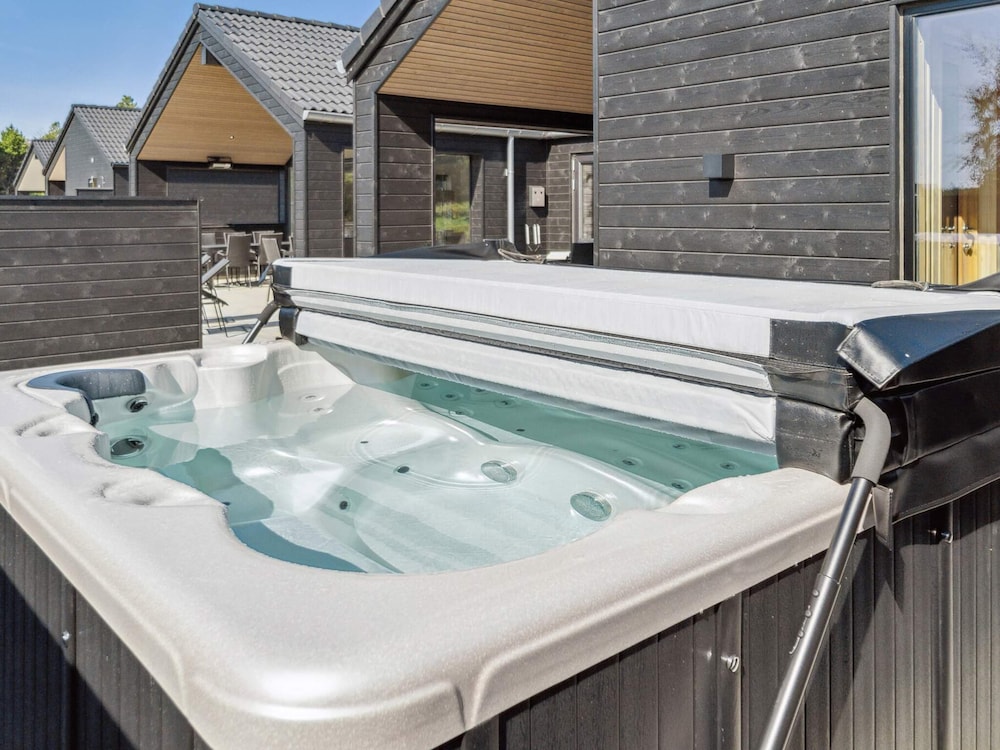 5 Star Holiday Home in Romo